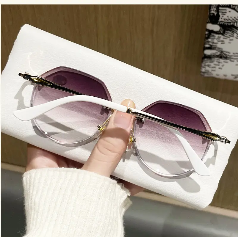 2024 Metal Oval Reading Glasses with 3D Lace Frame β feature 36