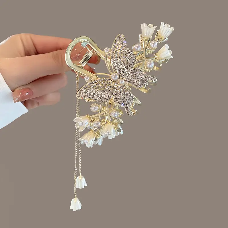 Elegant Pearl Hair Clips with Green Emerald Tassels — feature 6