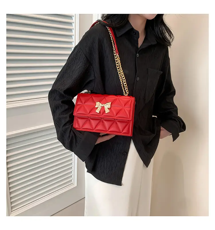 Black Diamond Embroidery Chain Shoulder Bag for Women — feature 20