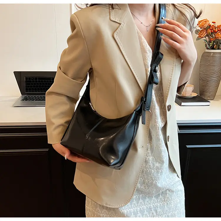 Women Crossbody Bag White Leather 2024 Summer — feature 15