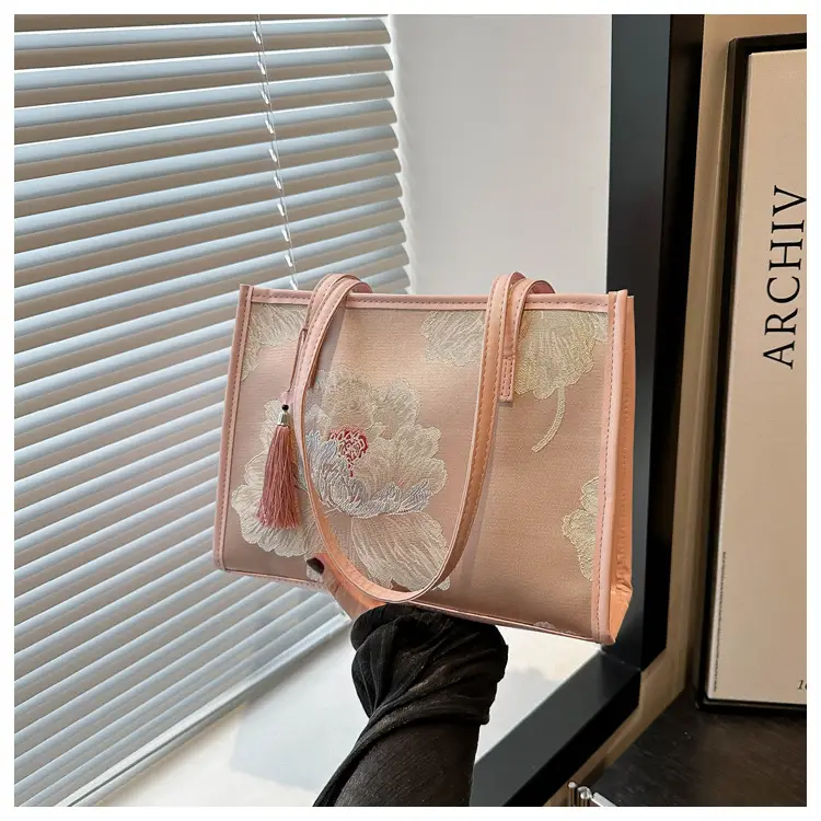 New Chinese Style Embroidered Tote Bag 2024 — feature 22