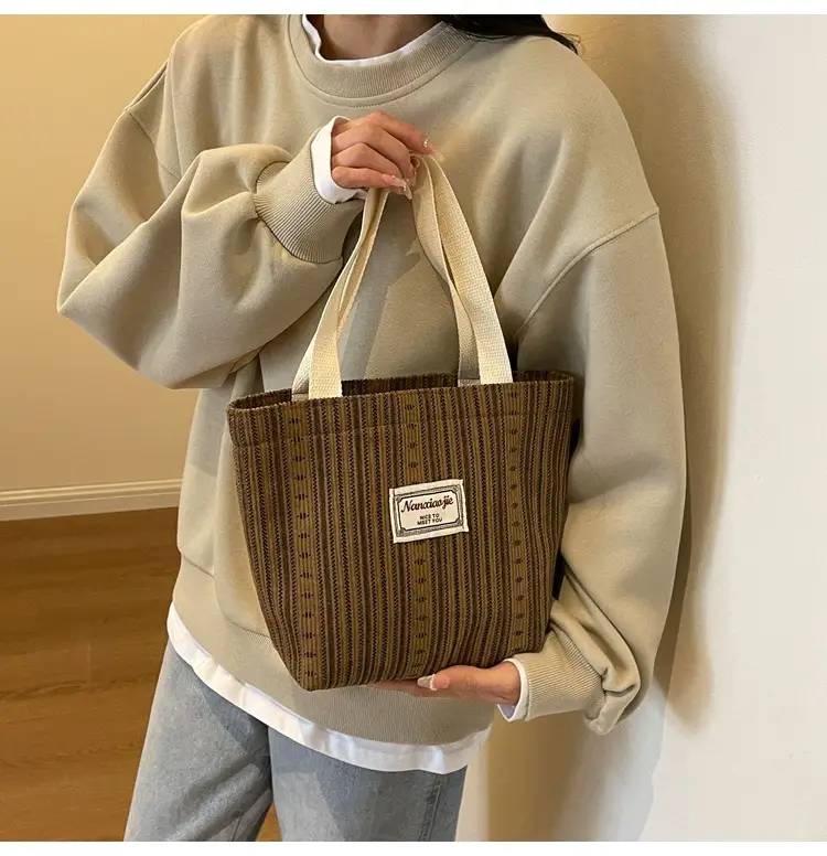 Women's 2024 Textured Shoulder Bag Pink Beige — feature 7