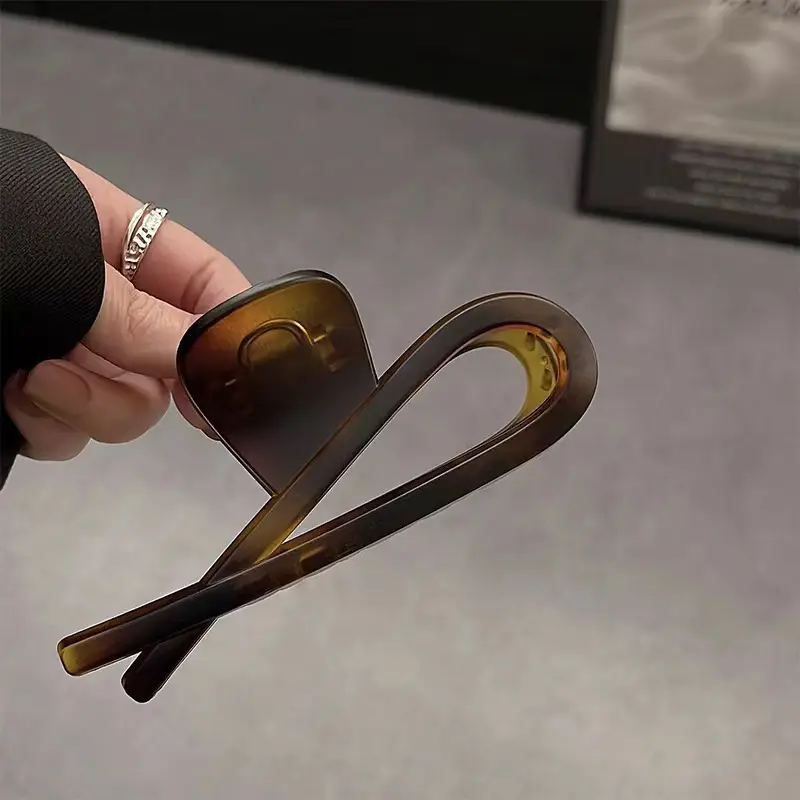 Women's Black Hair Clip 2024 New High Quality - Image 2