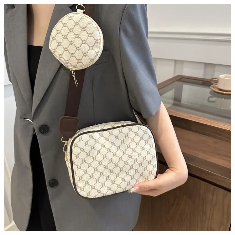 Women's 2-Piece GG Pattern Shoulder Crossbody Bag — feature 11