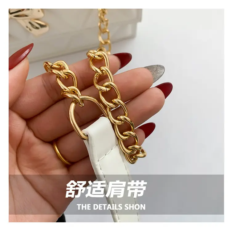 Black Rhomboid Chain Bow Shoulder Bag for Women — feature 5