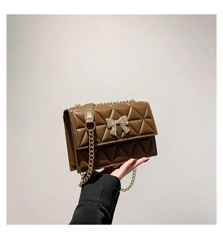 Black Rhomboid Chain Bow Shoulder Bag for Women - Image 4