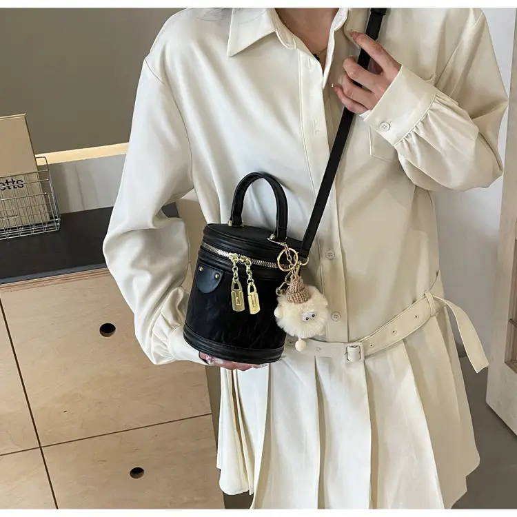 Pink Zippered Shoulder Bag for Women 2024 Summer — feature 15