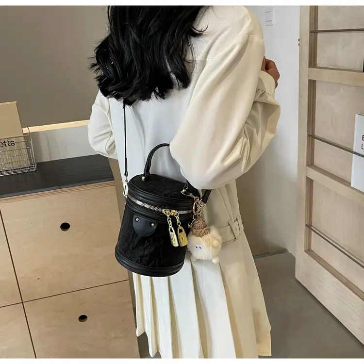 Pink Zippered Shoulder Bag for Women 2024 Summer — feature 16