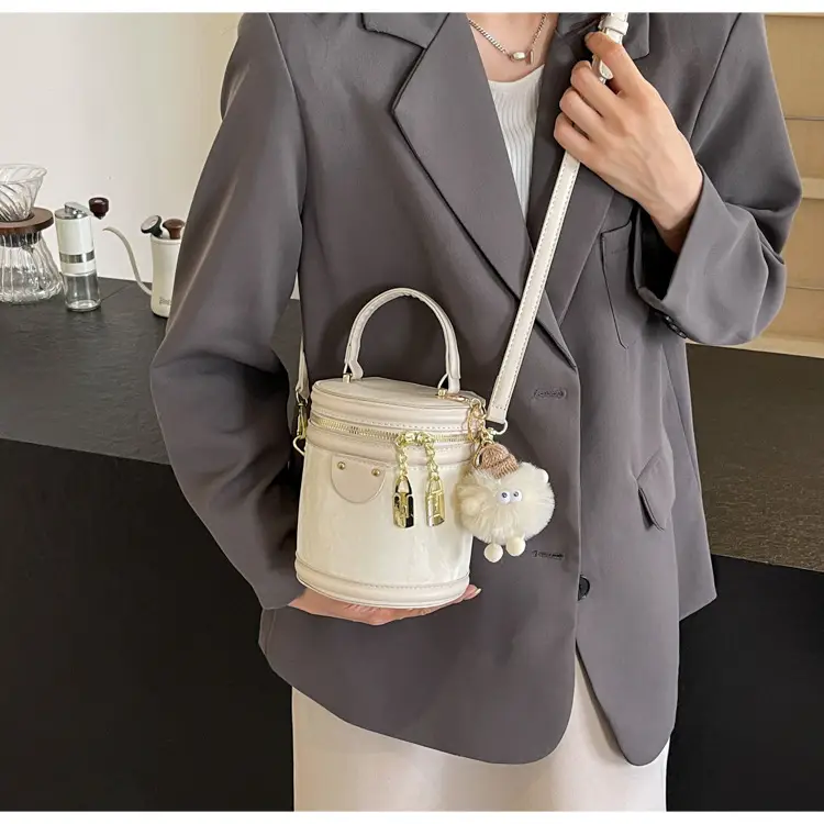 Pink Zippered Shoulder Bag for Women 2024 Summer — feature 23