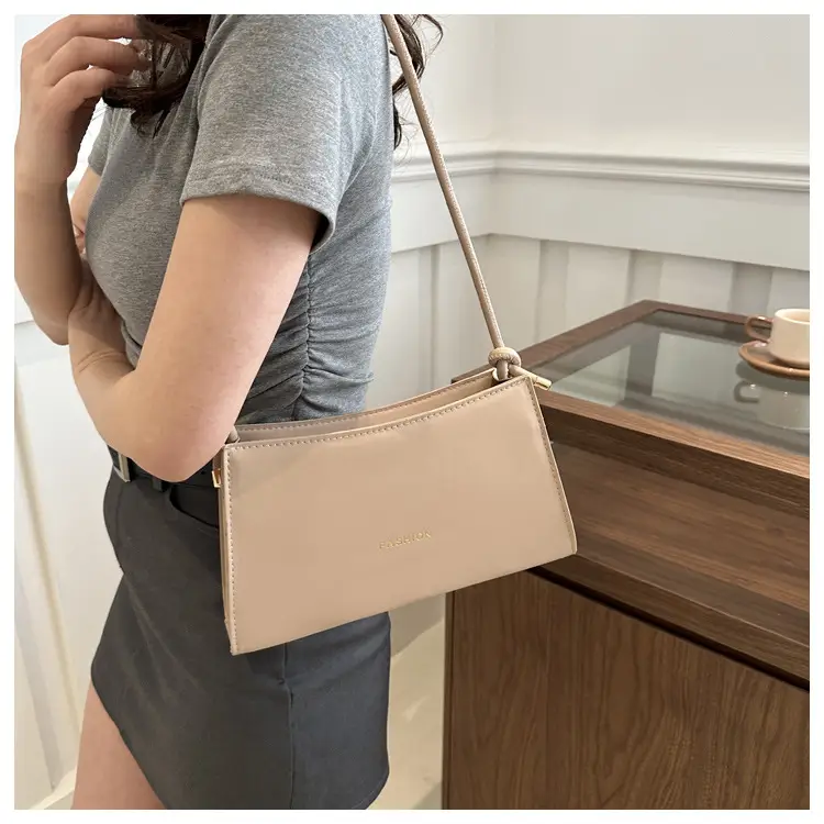Women's Black Crossbody Bag for Summer 2024 — feature 11