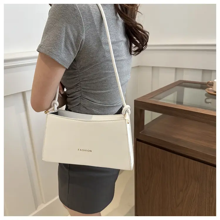 Women's Black Crossbody Bag for Summer 2024 — feature 8