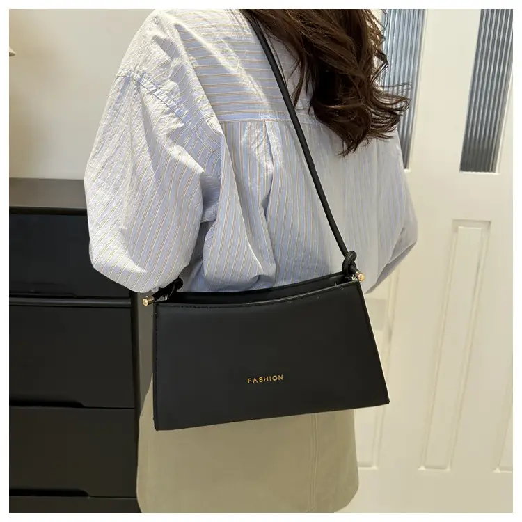 Women's Black Crossbody Bag for Summer 2024 — feature 9