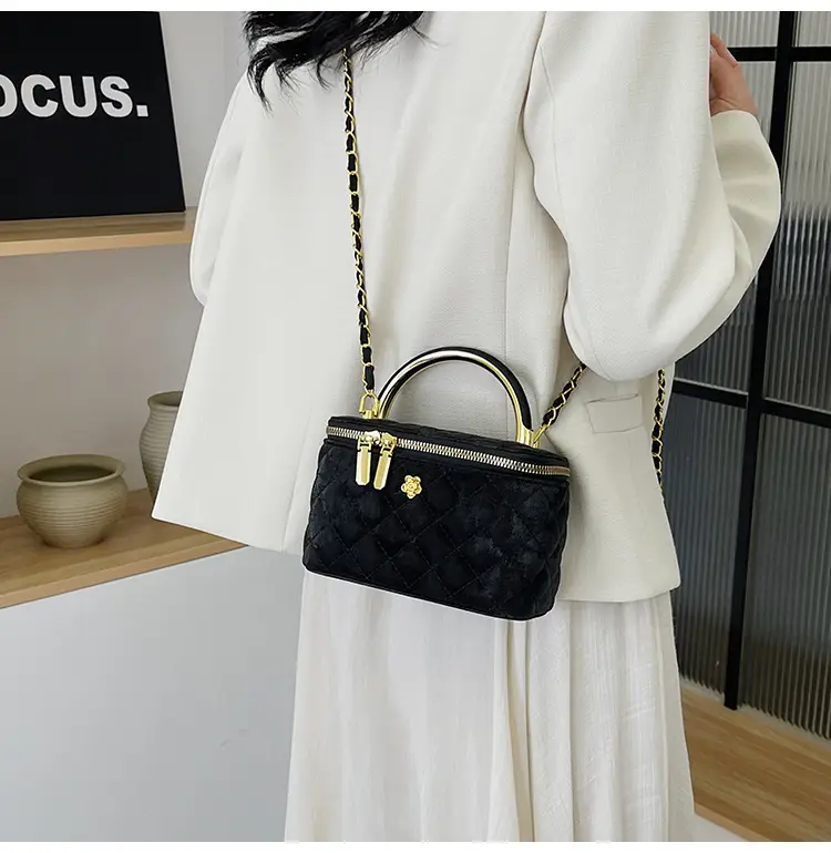 Pink Quilted Chain Shoulder Bag for Women — feature 42