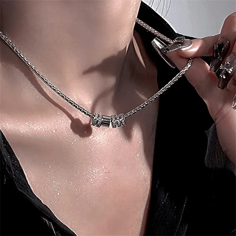 Cold Style Flash Diamond Necklace for Men Women — feature 7