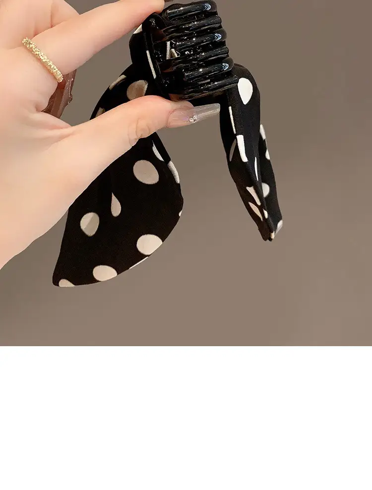 Liu Yifei Hair Grip Clip with Retro Bow — feature 10