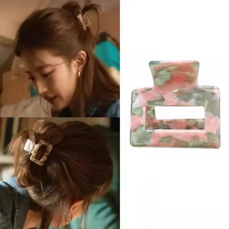 Liu Yifei with the same pink and green clip