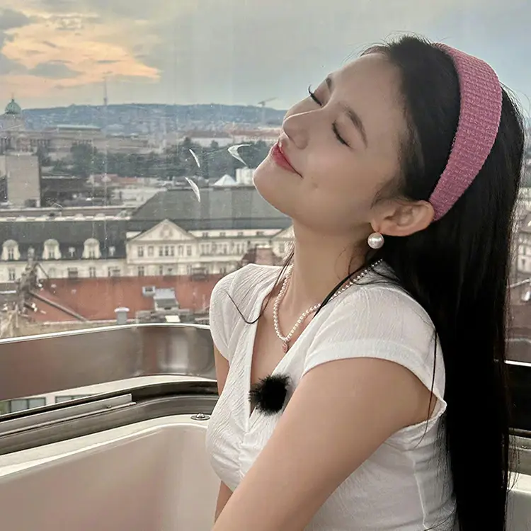 Liu Yifei Hair Grip Clip with Retro Bow