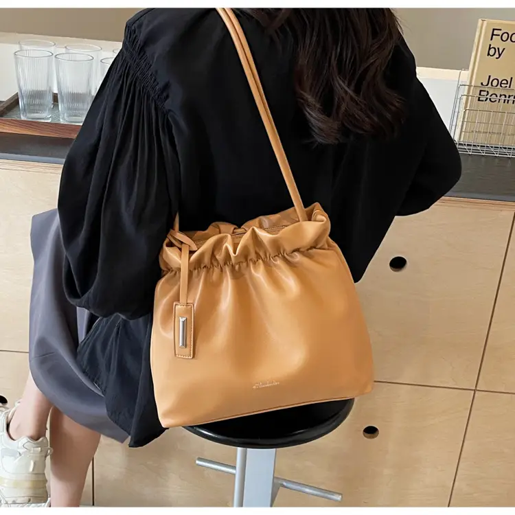 Women Pleated Shoulder Bag Large Capacity New Style — feature 14