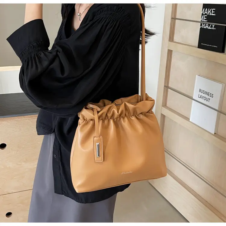Women Pleated Shoulder Bag Large Capacity New Style — feature 15