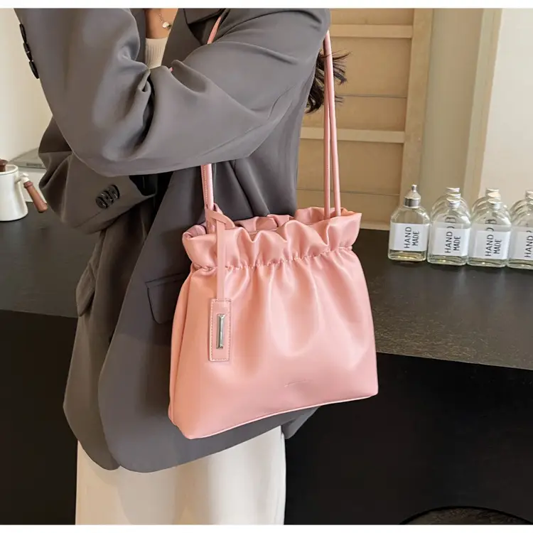 Women Pleated Shoulder Bag Large Capacity New Style — feature 23