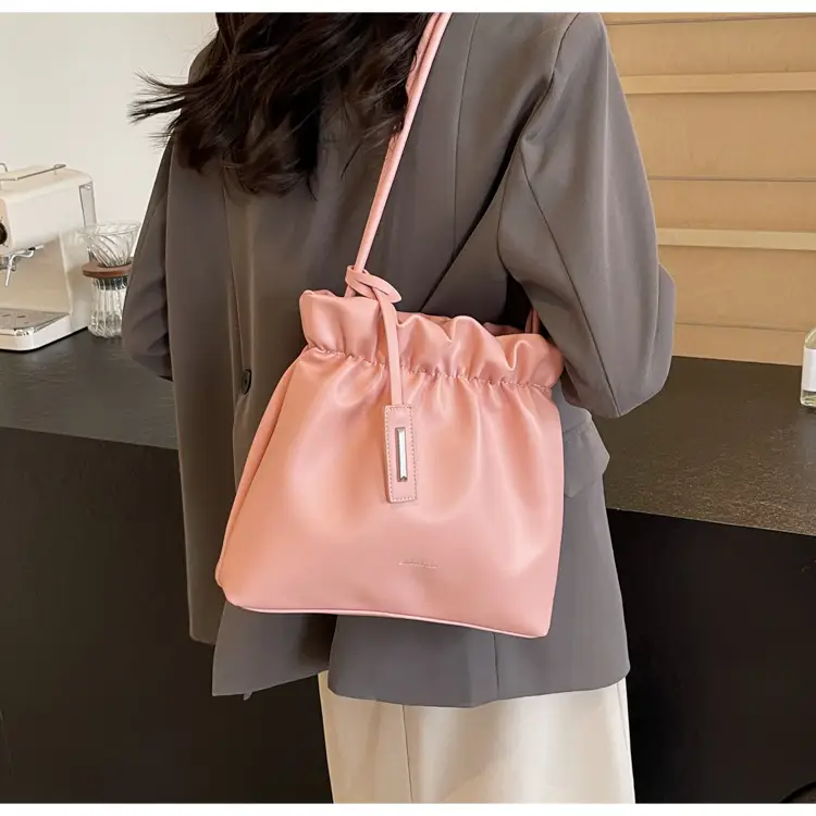 Women Pleated Shoulder Bag Large Capacity New Style — feature 24