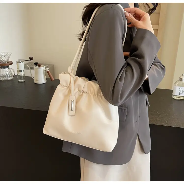 Women Pleated Shoulder Bag Large Capacity New Style — feature 26