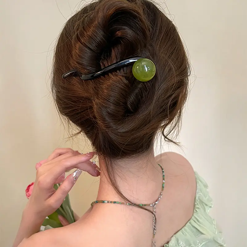 Korean-style Green Resin Hair Clip for Women