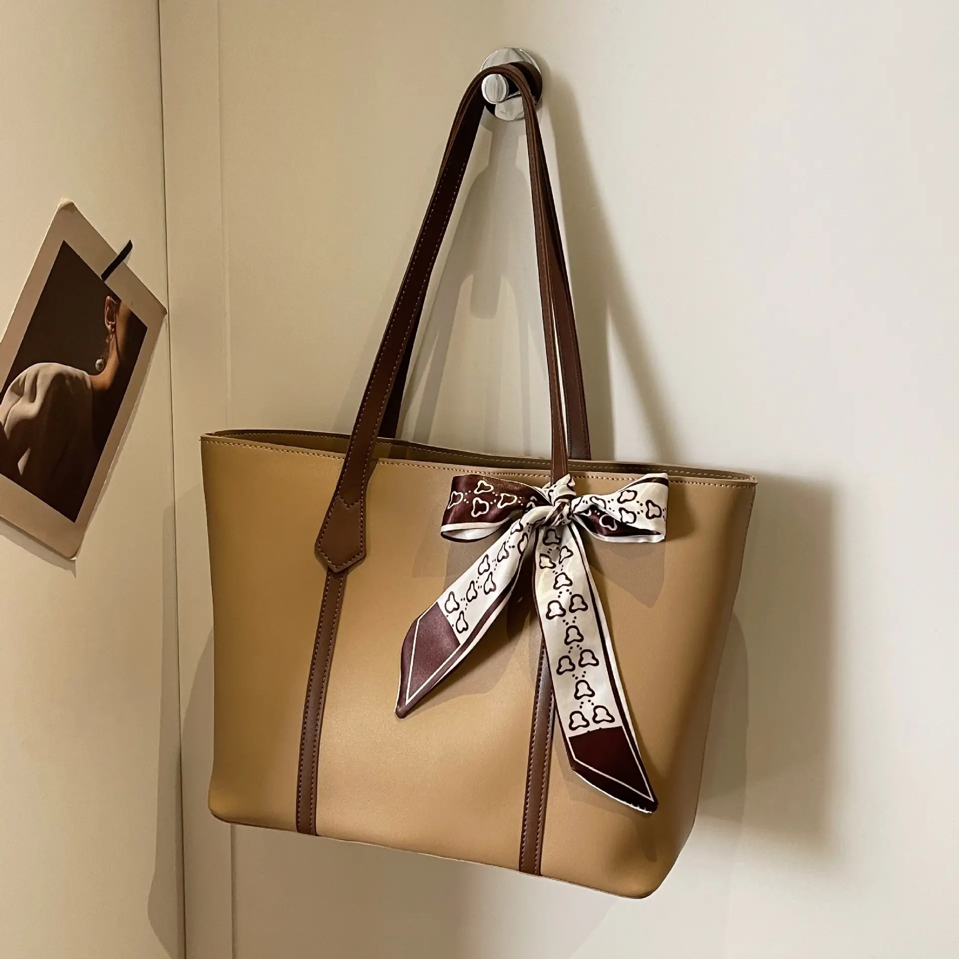 Women's Tan Bow Tote Bag Large Capacity Shoulder Bag - Image 3