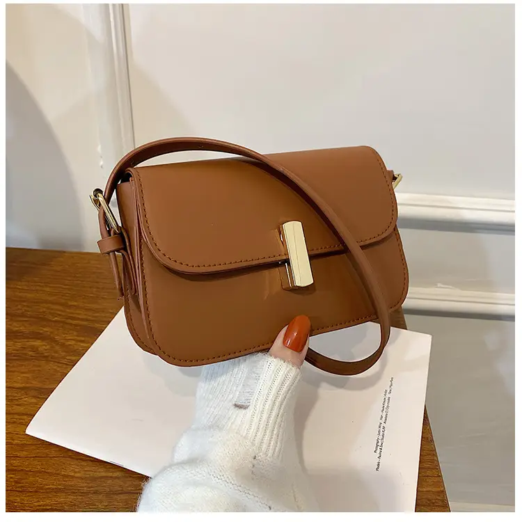 Women's Retro Crossbody Bag Brown Leather 2021 — feature 20