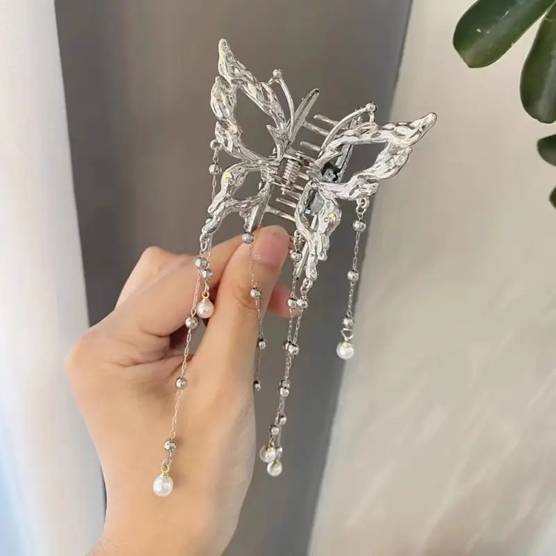 Elegant Hollow Butterfly Hairpin with Pearl Tassels - Image 3