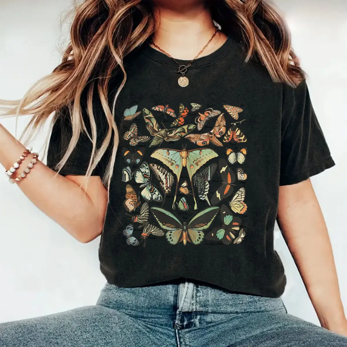 Women Butterfly Print Round Neck T-Shirt Brown Short Sleeve - Image 2