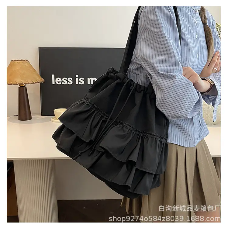 Large Capacity Stylish Tote Bag for Women 2026 — feature 14