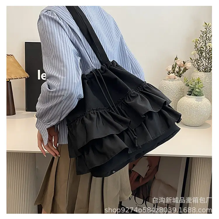 Large Capacity Stylish Tote Bag for Women 2026 — feature 15