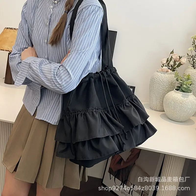 Large Capacity Stylish Tote Bag for Women 2026 - Image 4
