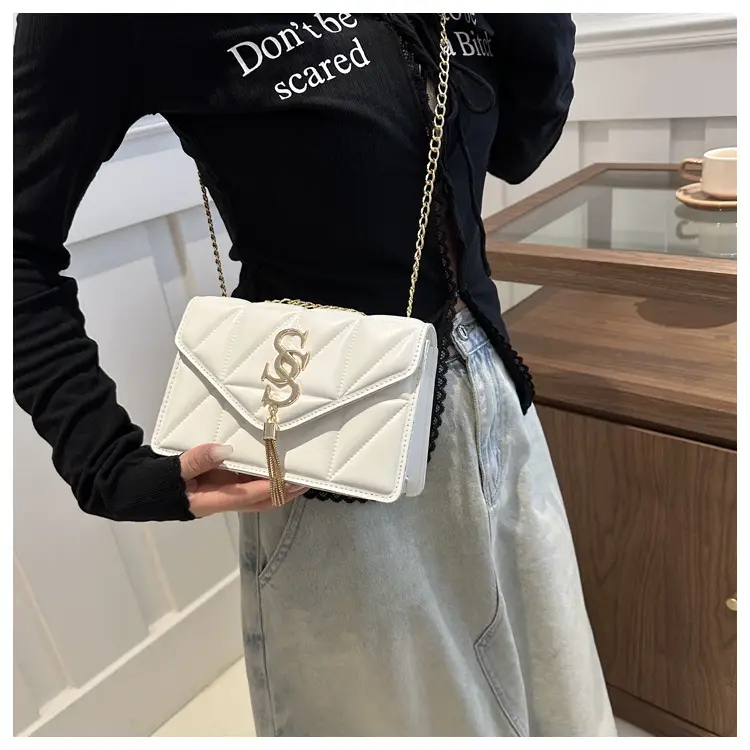 Orange Chain Embroidery Women's Shoulder Bag — feature 11