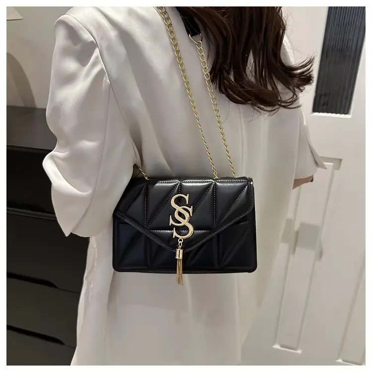 Orange Chain Embroidery Women's Shoulder Bag — feature 18