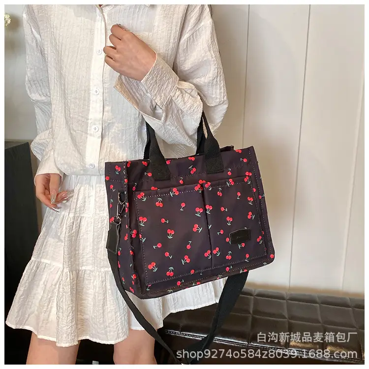Trendy Floral Large Tote Bag for Women 2026 — feature 22