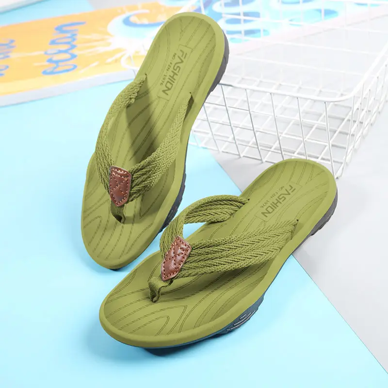 Cross-border men's flip-flops men's sense of stepping on excrement high-end summer non-slip outer wear thick bottom beach seaside plus size 47 Guangdong