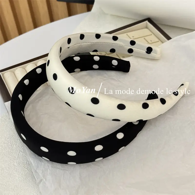 Lazy Retro Satin Wave Dot Headband Black White — feature 3