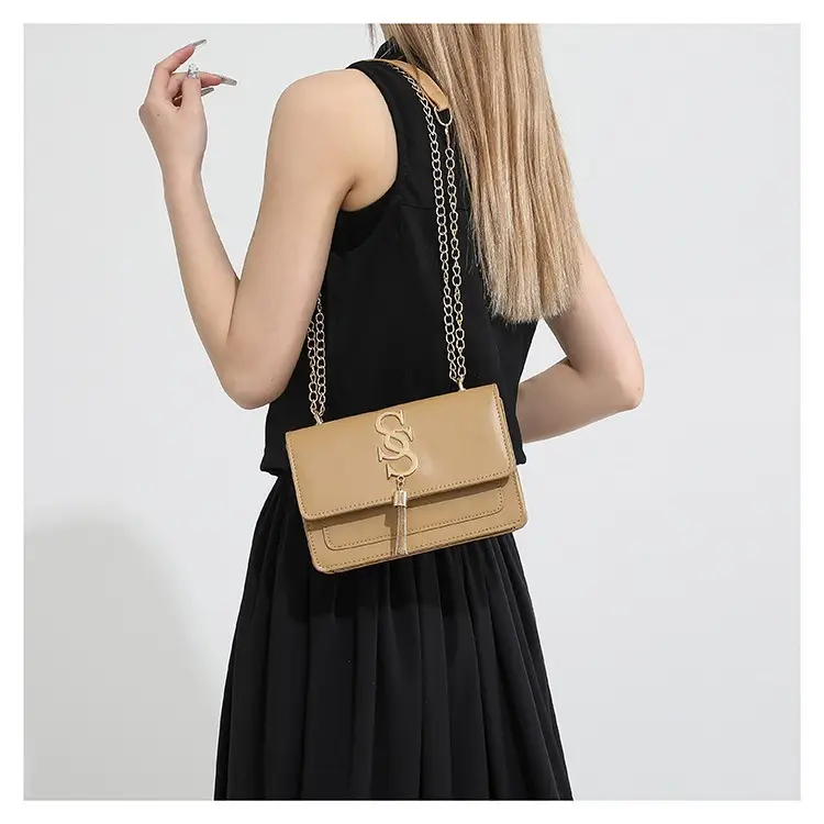 Stylish Brown Chain Crossbody Bag for Women 2024 - Image 8
