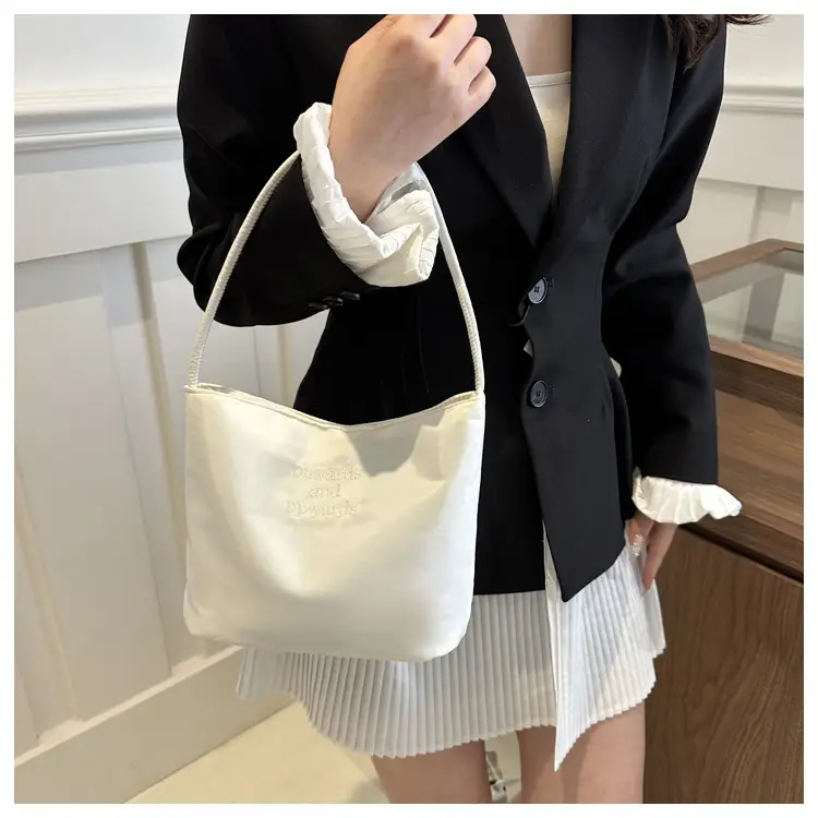 Women's White Shoulder Bag 2024 New Girly Elegant Sweet Solid Color Bucket Bag — feature 10