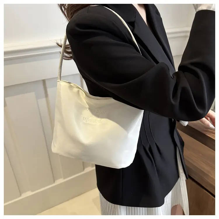 Women's White Shoulder Bag 2024 New Girly Elegant Sweet Solid Color Bucket Bag — feature 11