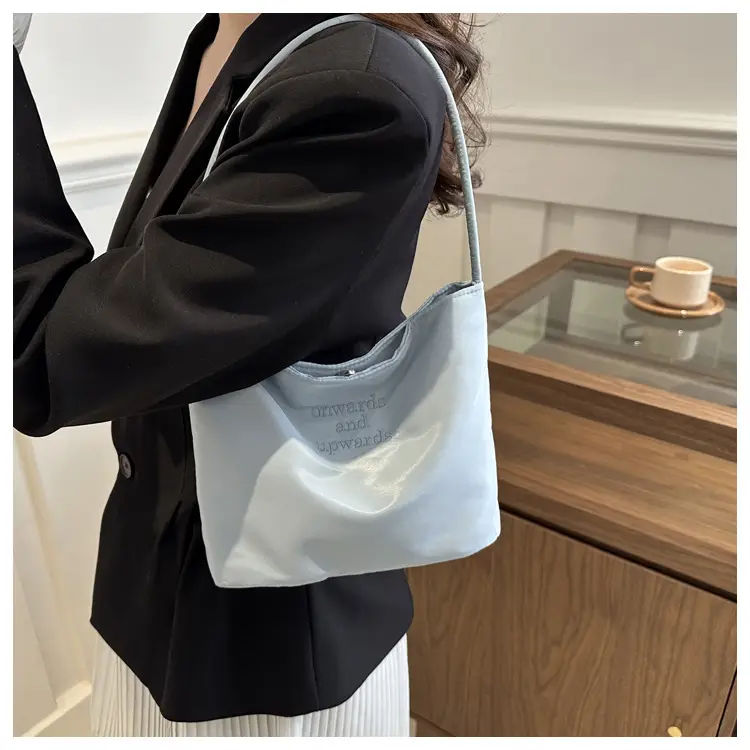 Women's White Shoulder Bag 2024 New Girly Elegant Sweet Solid Color Bucket Bag — feature 15