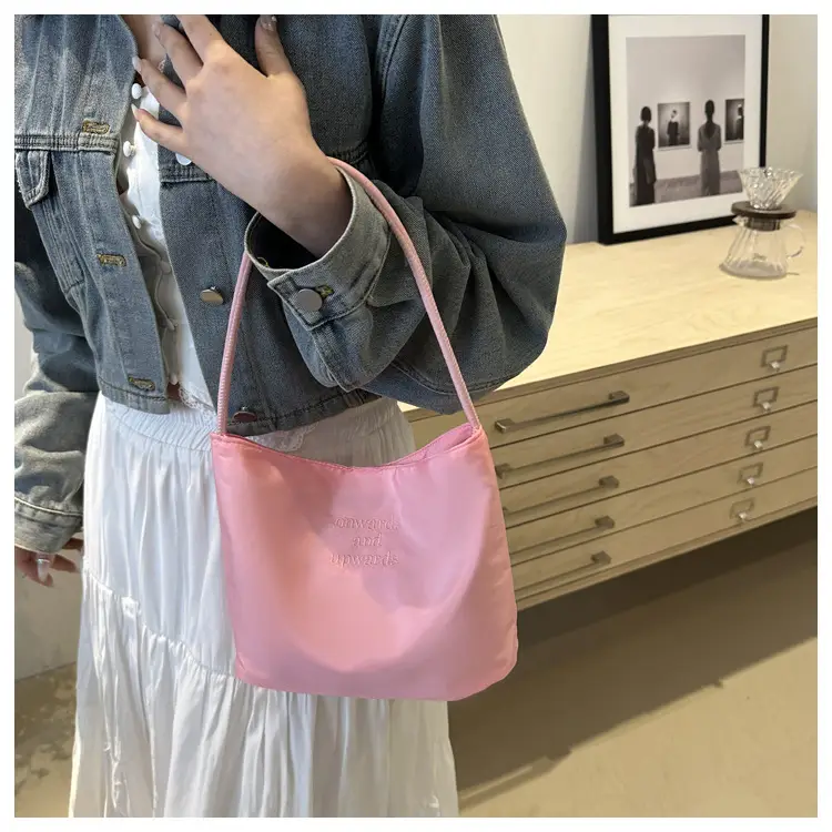 Women's White Shoulder Bag 2024 New Girly Elegant Sweet Solid Color Bucket Bag — feature 16
