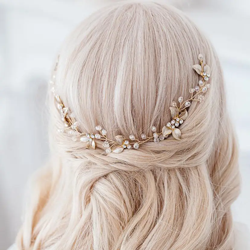Golden Leaf Hair Comb for Bridal Hair Styling — feature 2