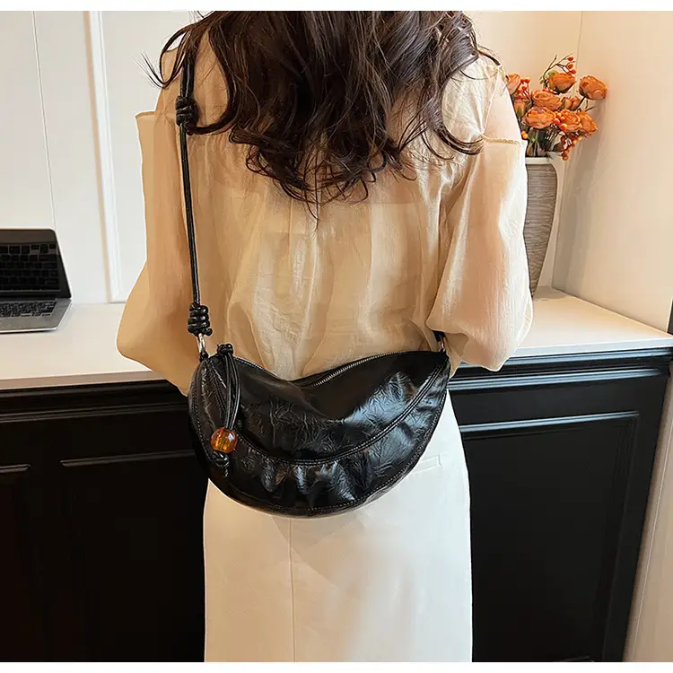 Black Glossy Crossbody Bag for Women 2024 — feature 18
