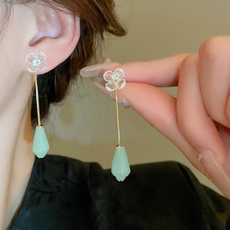 Green Rose Earrings for Girls - 1 Pc Handcrafted Decor — feature 17
