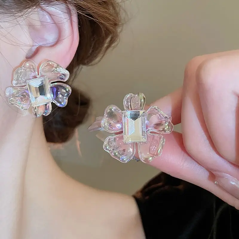 Green Rose Earrings for Girls - 1 Pc Handcrafted Decor — feature 23