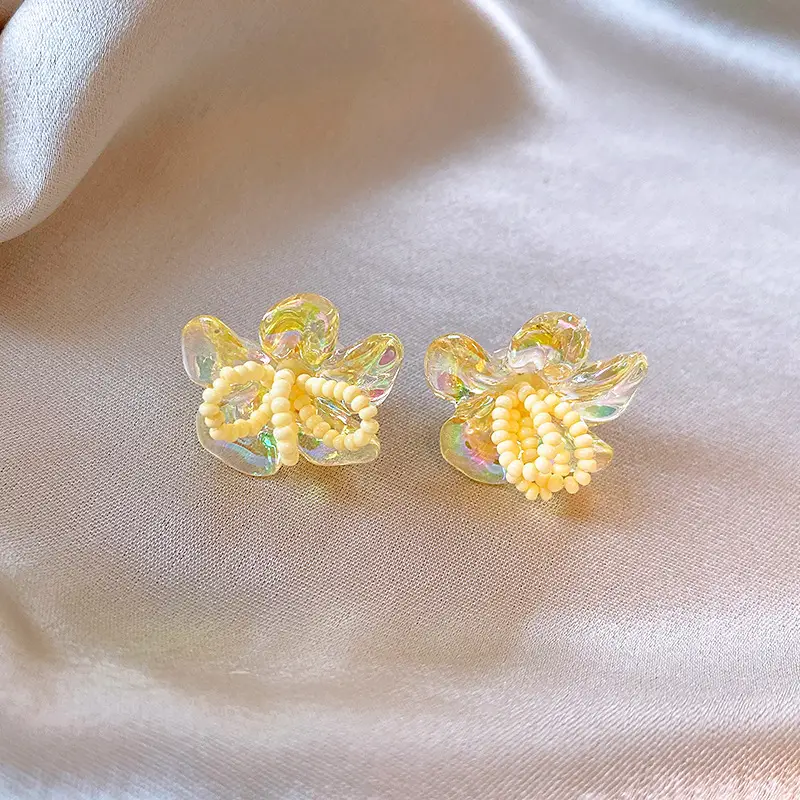 Green Rose Earrings for Girls - 1 Pc Handcrafted Decor — feature 26