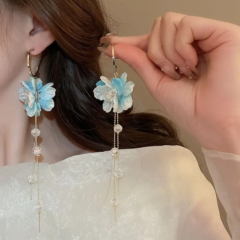 Green Rose Earrings for Girls - 1 Pc Handcrafted Decor — feature 9